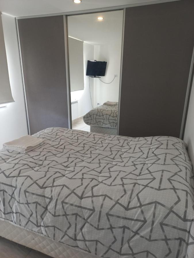 Moderna Casa En Ushuaiaヴィラ エクステリア 写真
